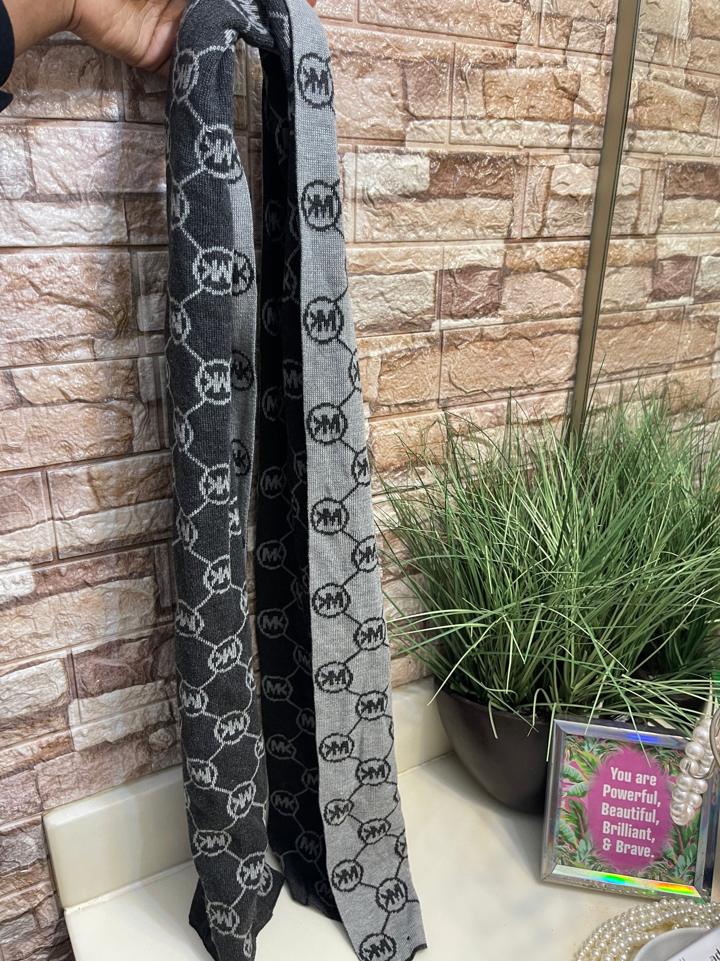 Michael Kors scarf gray print