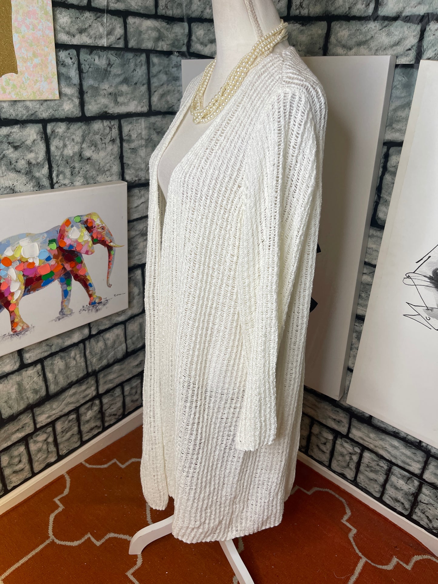Becasa White Cover Women sz Medium