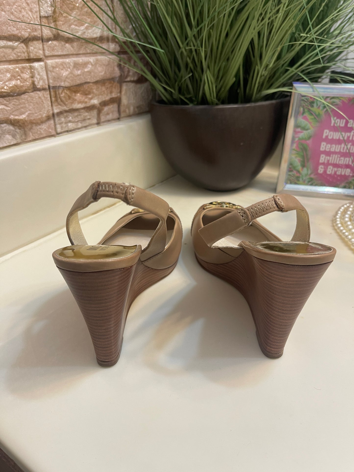 Michael Kors Tan Wedges Women sz 8