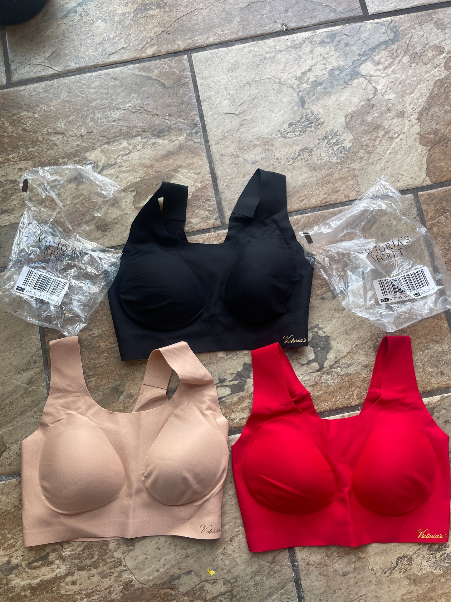 NEW Victoria Secret bra bundle sz xs-medium