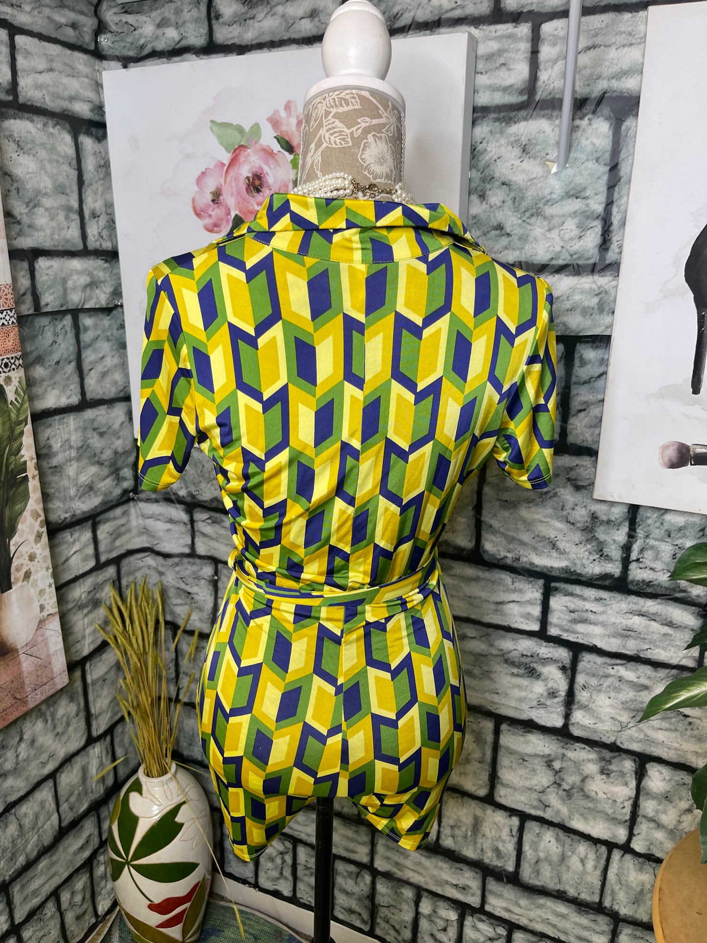 Yellow Cabbage Green Yellow Romper Women sz Medium