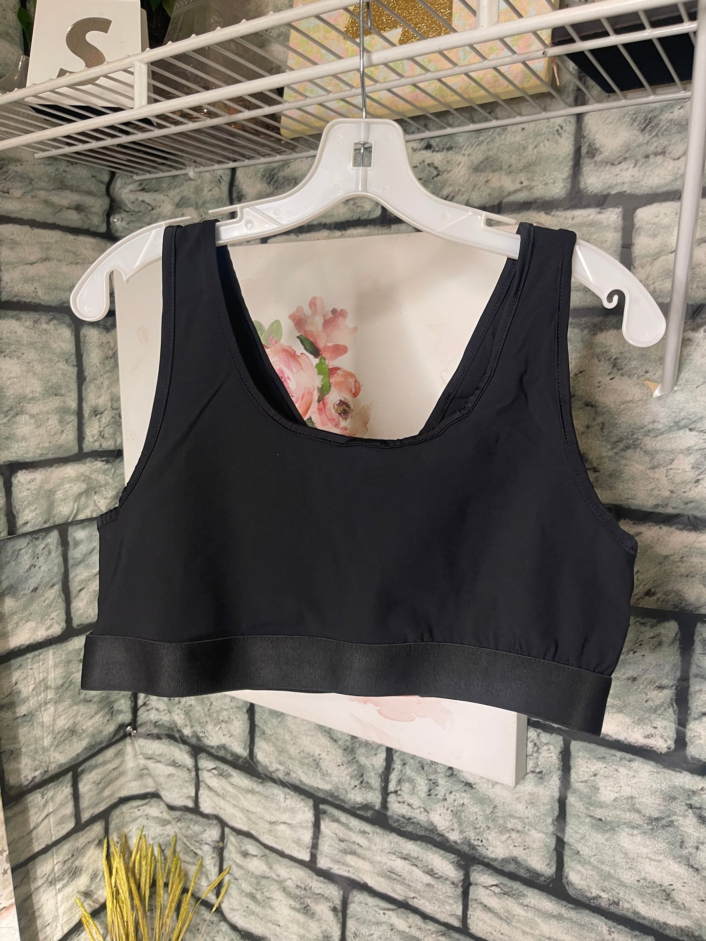 Black Top / Sports Bra Women sz XL