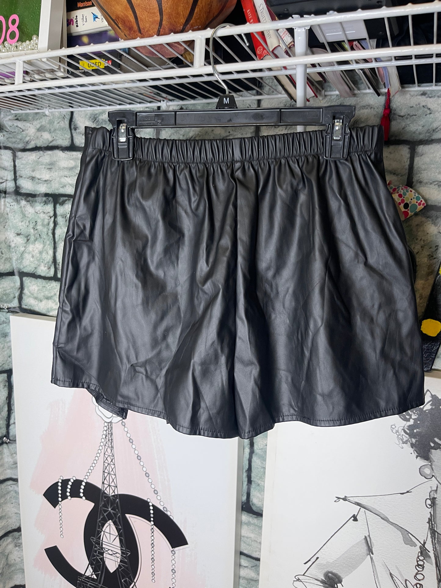 H&M Black Faux Leather Shorts Women sz XL