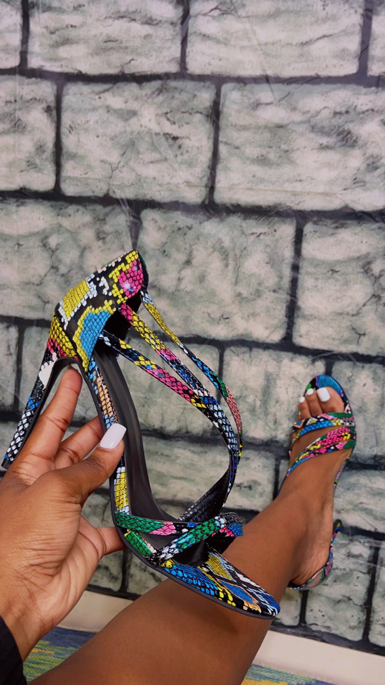 NEW Blue Colorful Print Heels Women sz 10