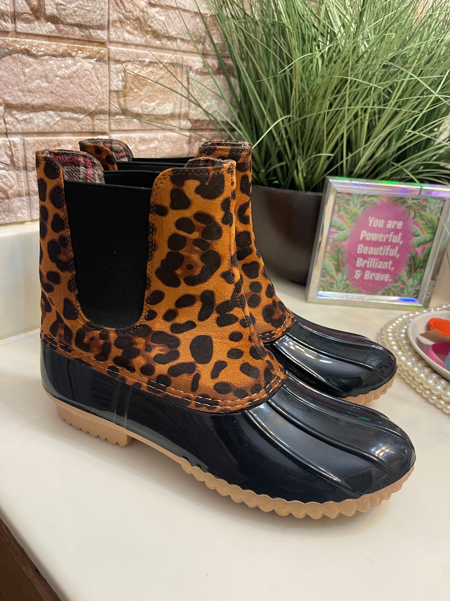 ZBY Brown Print Rainboots Women sz 9.5