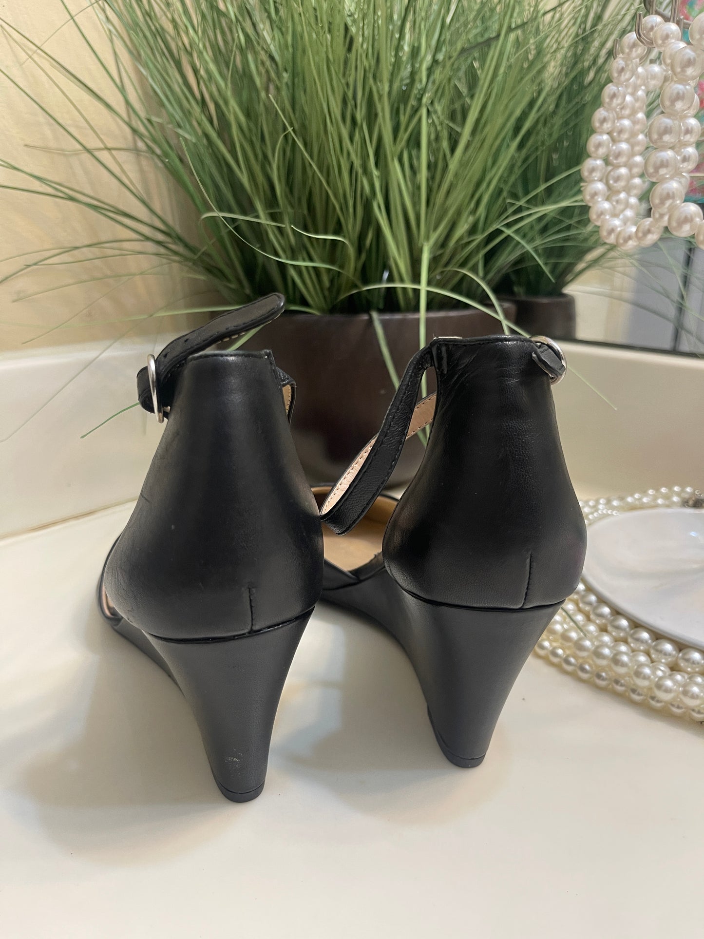 Franco Sarto black wedge heels women sz 10