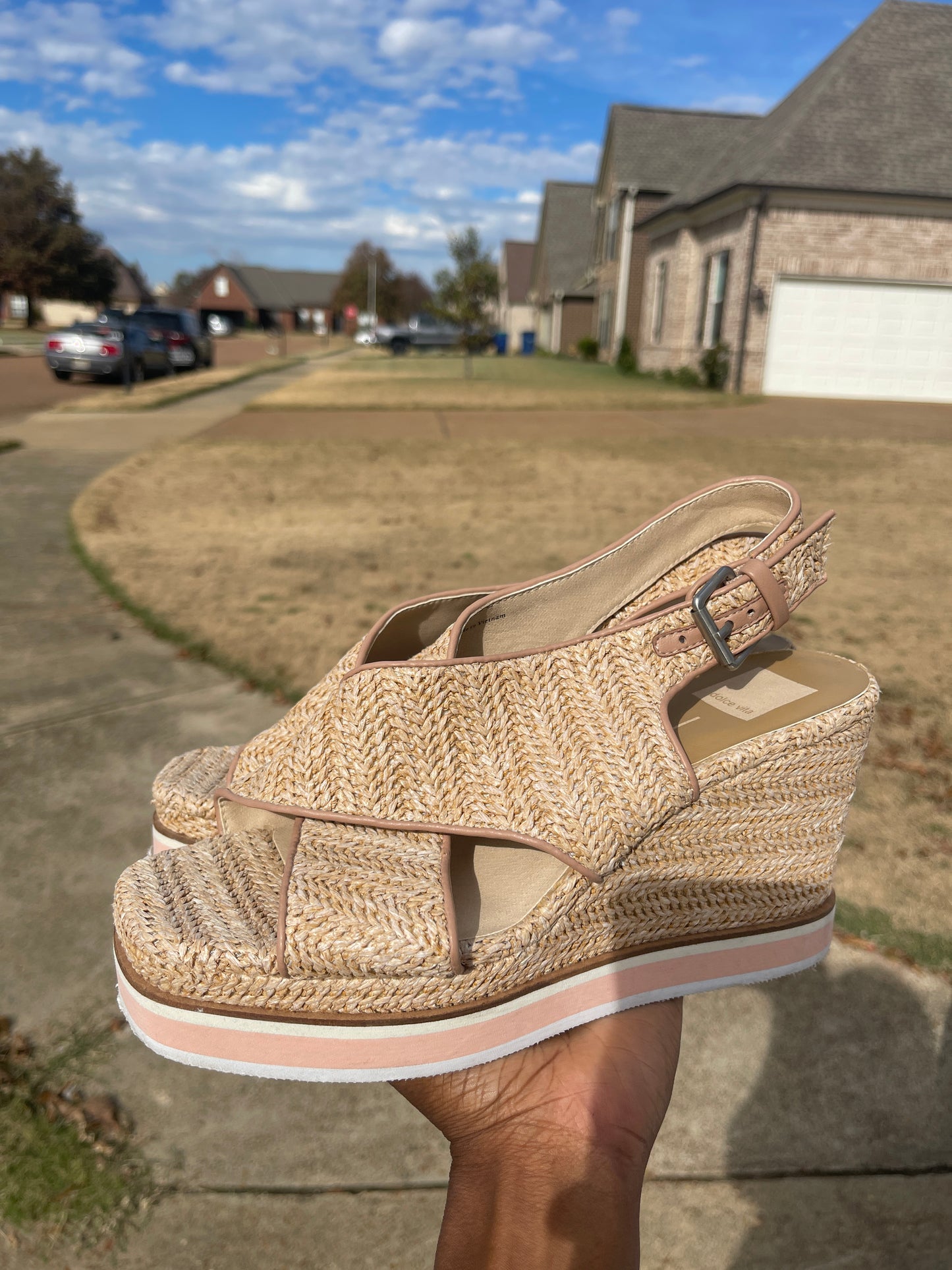 Dolce Vita Tan Wedges Women sz 9.5