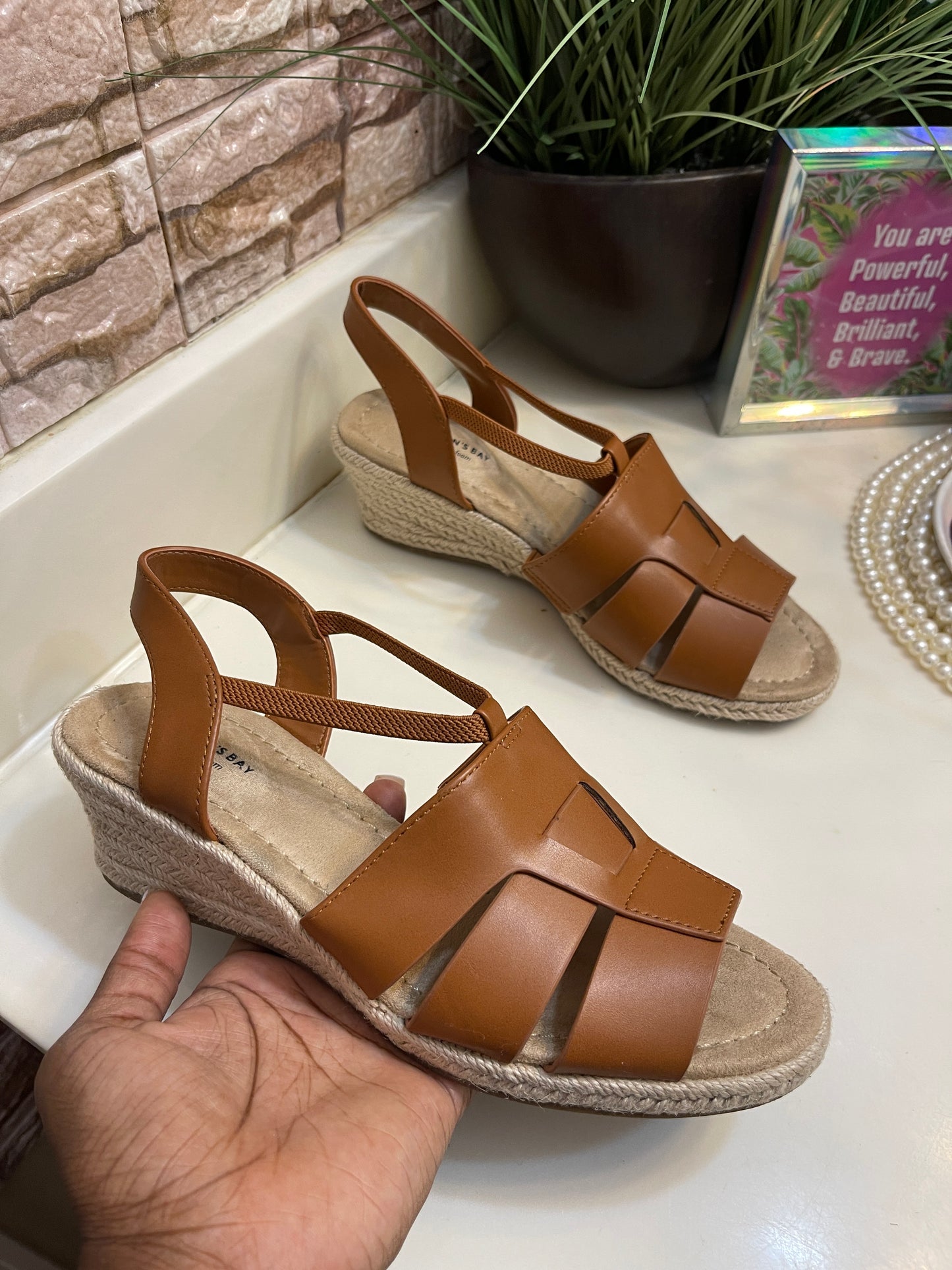 St John's Bay Brown Women sz 7