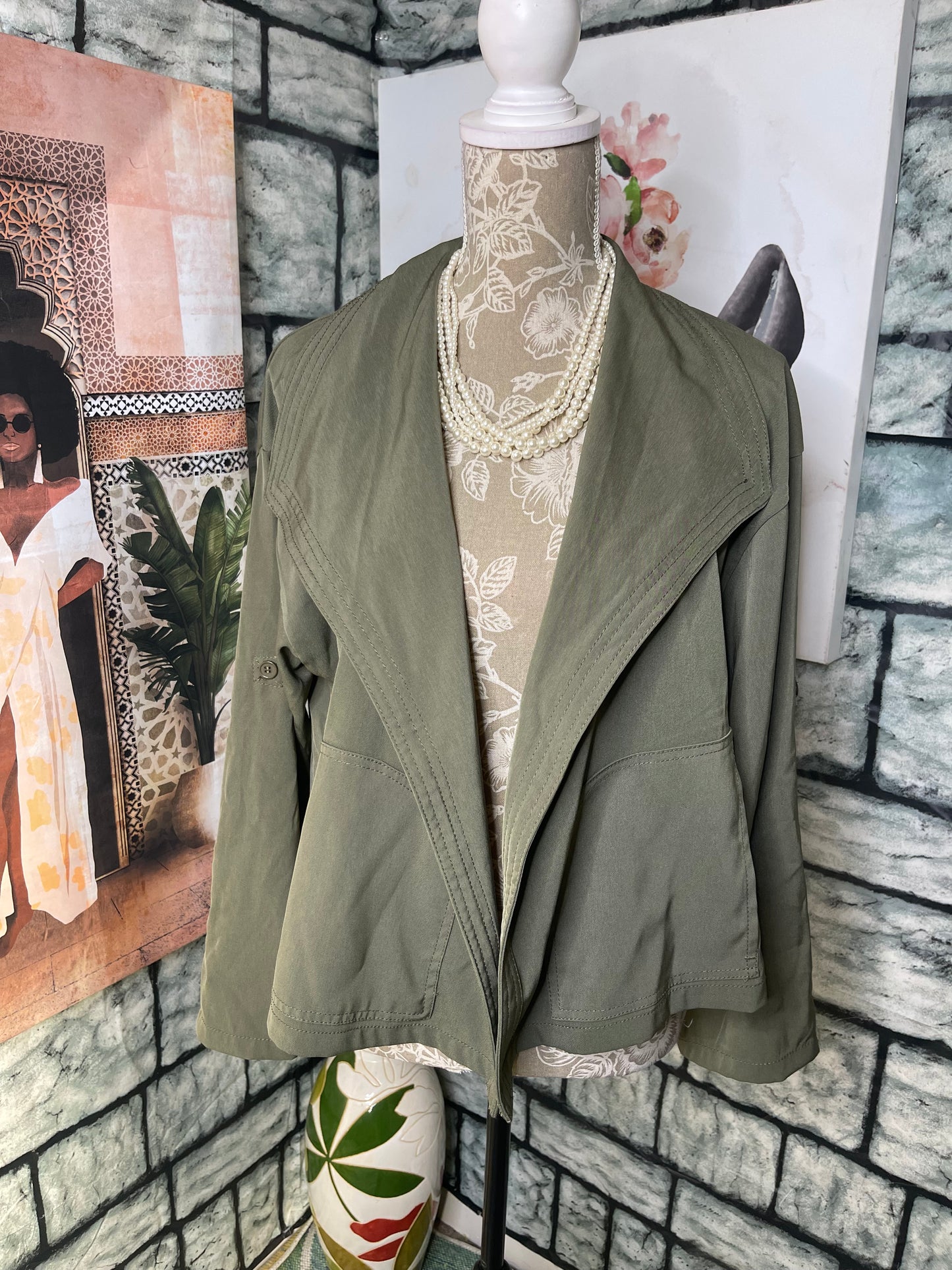 Max Studio Green Cover Blouse Women sz Medium