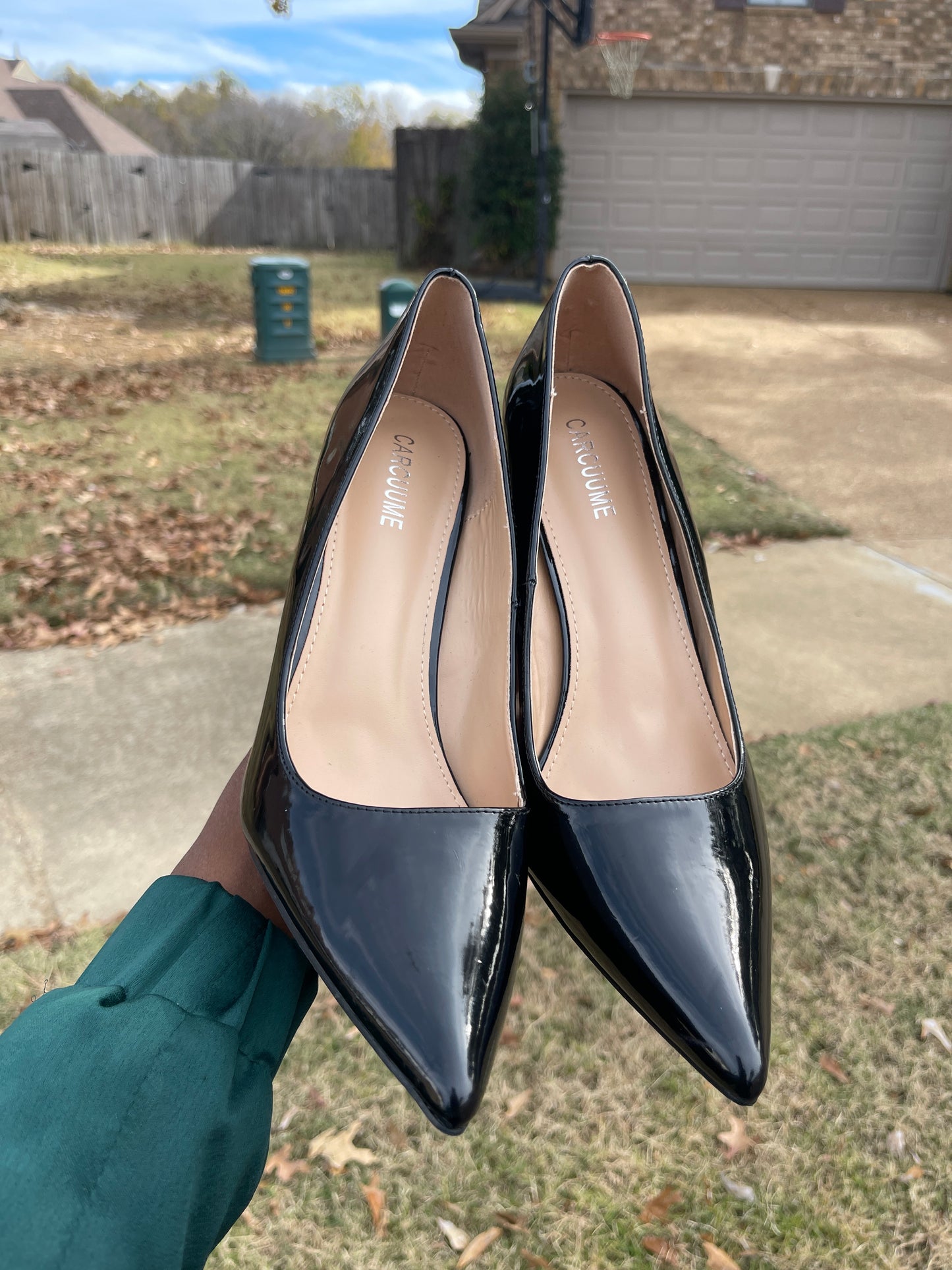 Carcuume black heels women sz 11