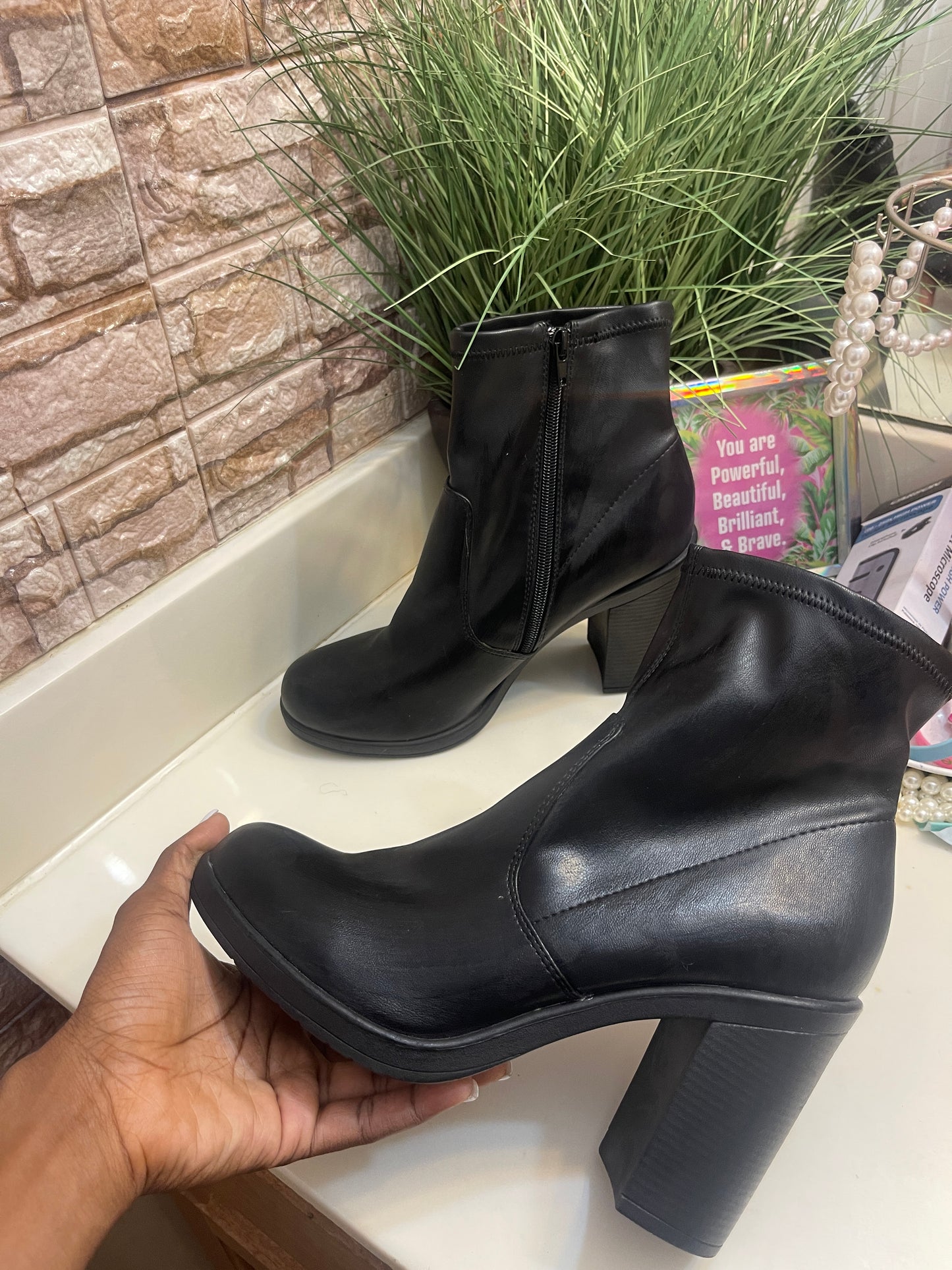 Zigisoho Black Bootie Heels Women sz 10