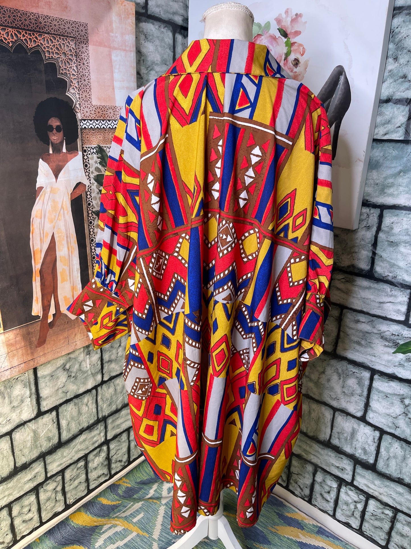 Yellow Blue Red Print Blouse Women sz One Size (BEST FITS Up to LARGE)