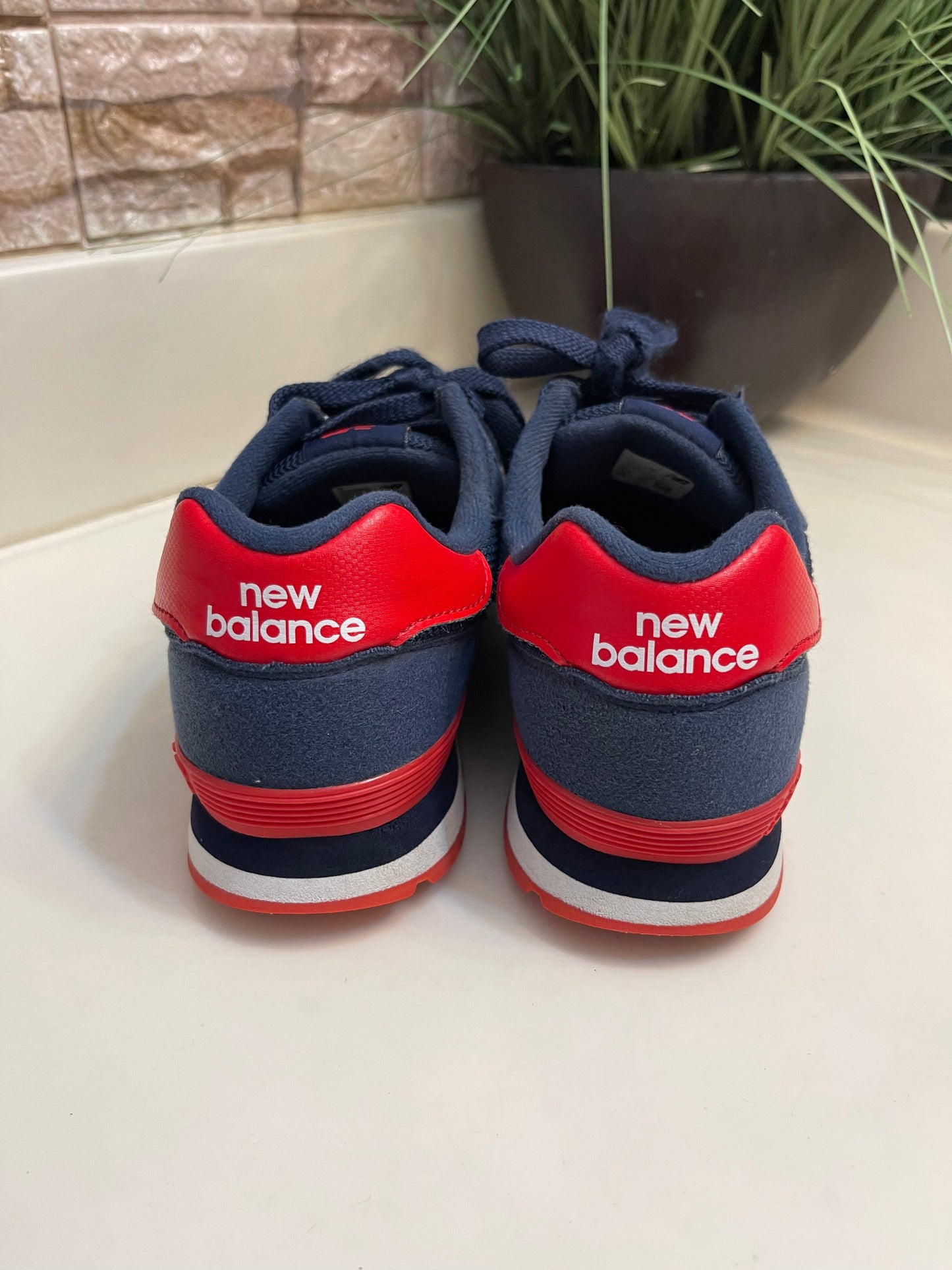 New Balance Blue Red Sneakers Women sz 6