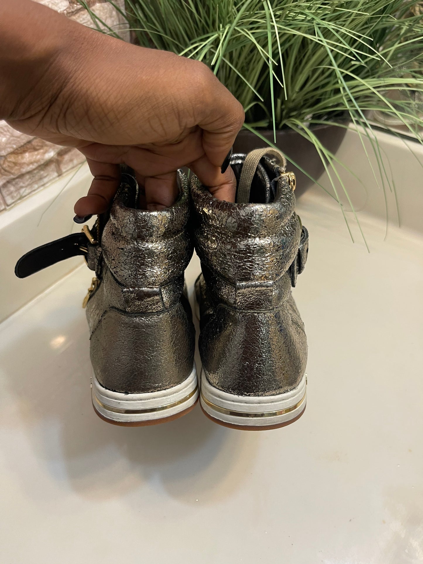 Michael Kors Gold Sneakers Women sz 7