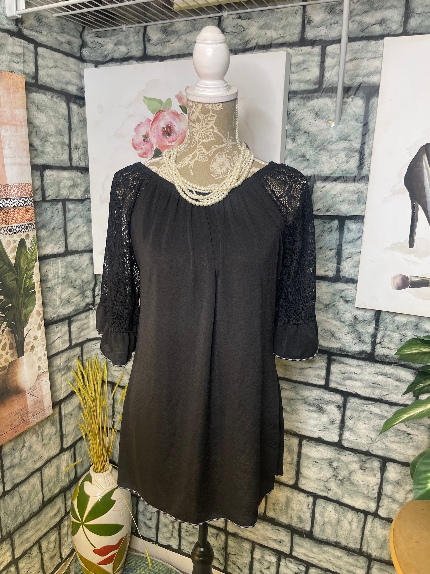 WinWin Black Blouse Women sz Small / Medium