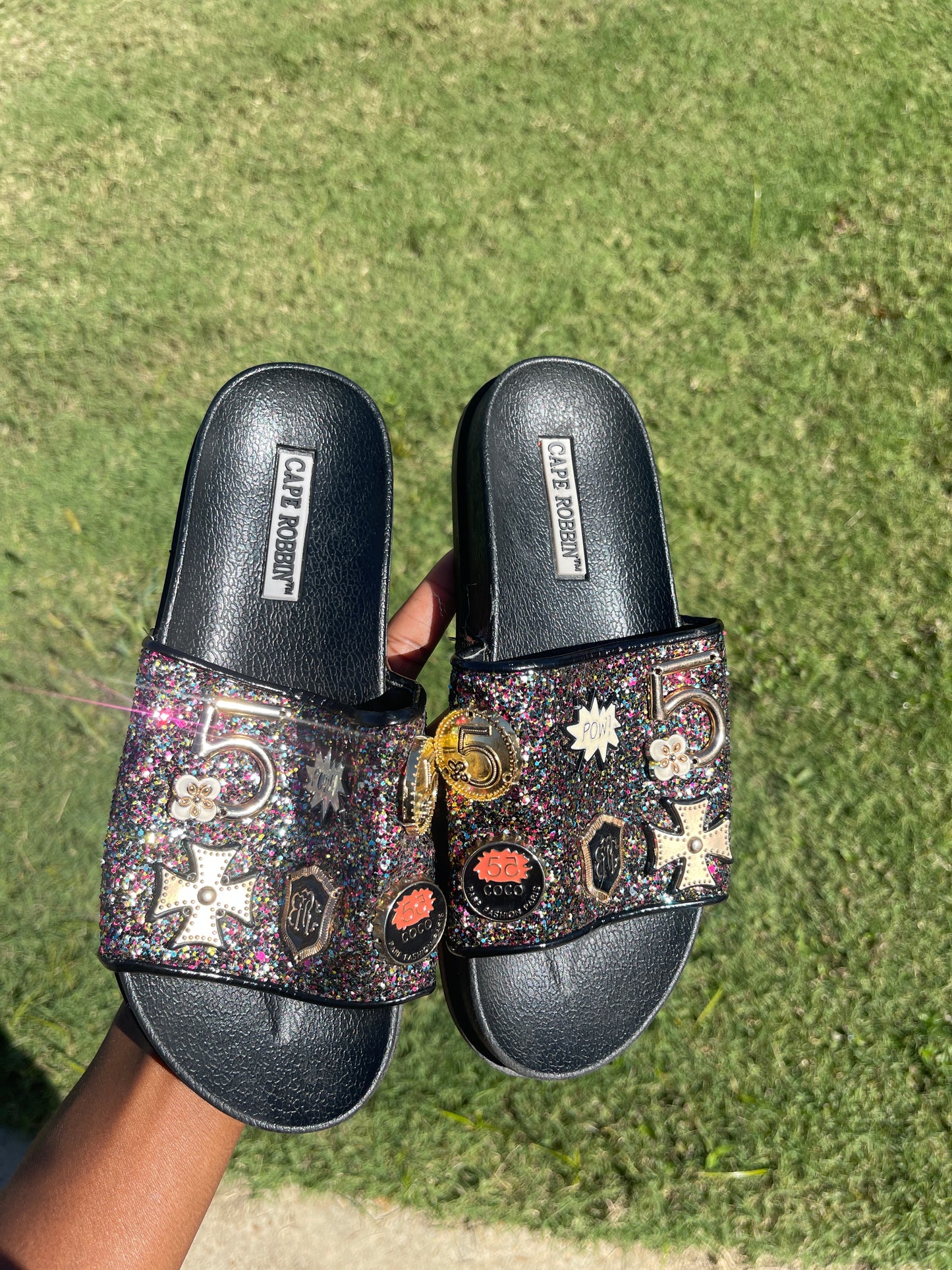 Cape Robbin Black Gold Slide Sandals Women sz 6