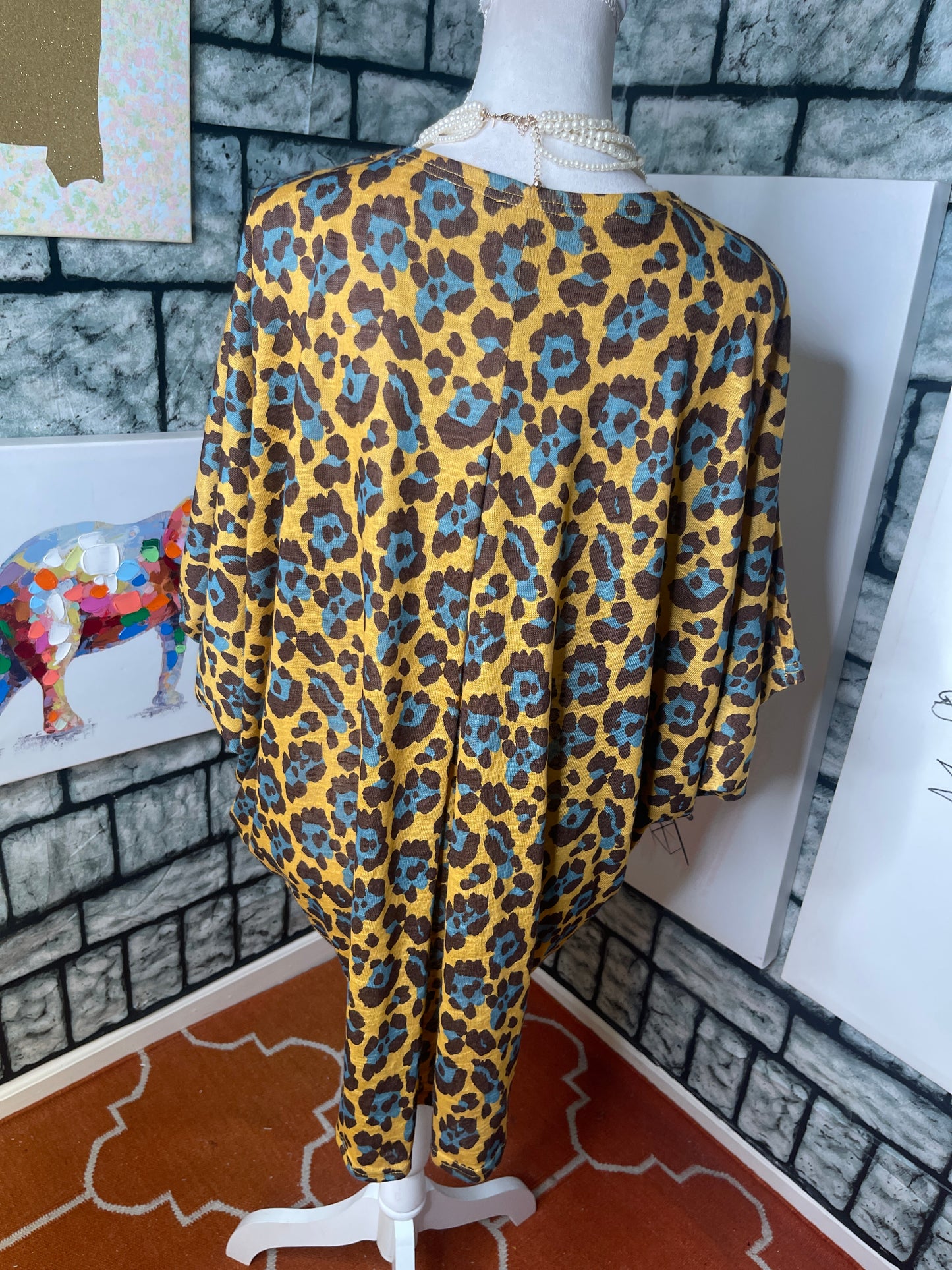 Umgee Yellow Tan Blue Animal Print Sweater Cover Women sz Small