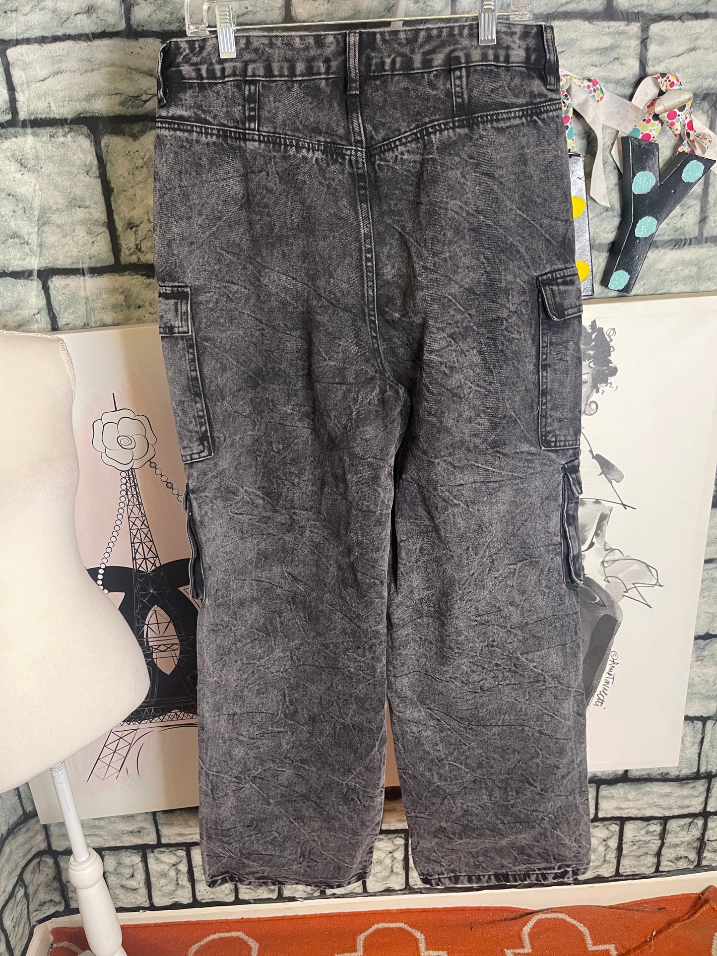 Fashion nova black straight cargo jeans women sz 15