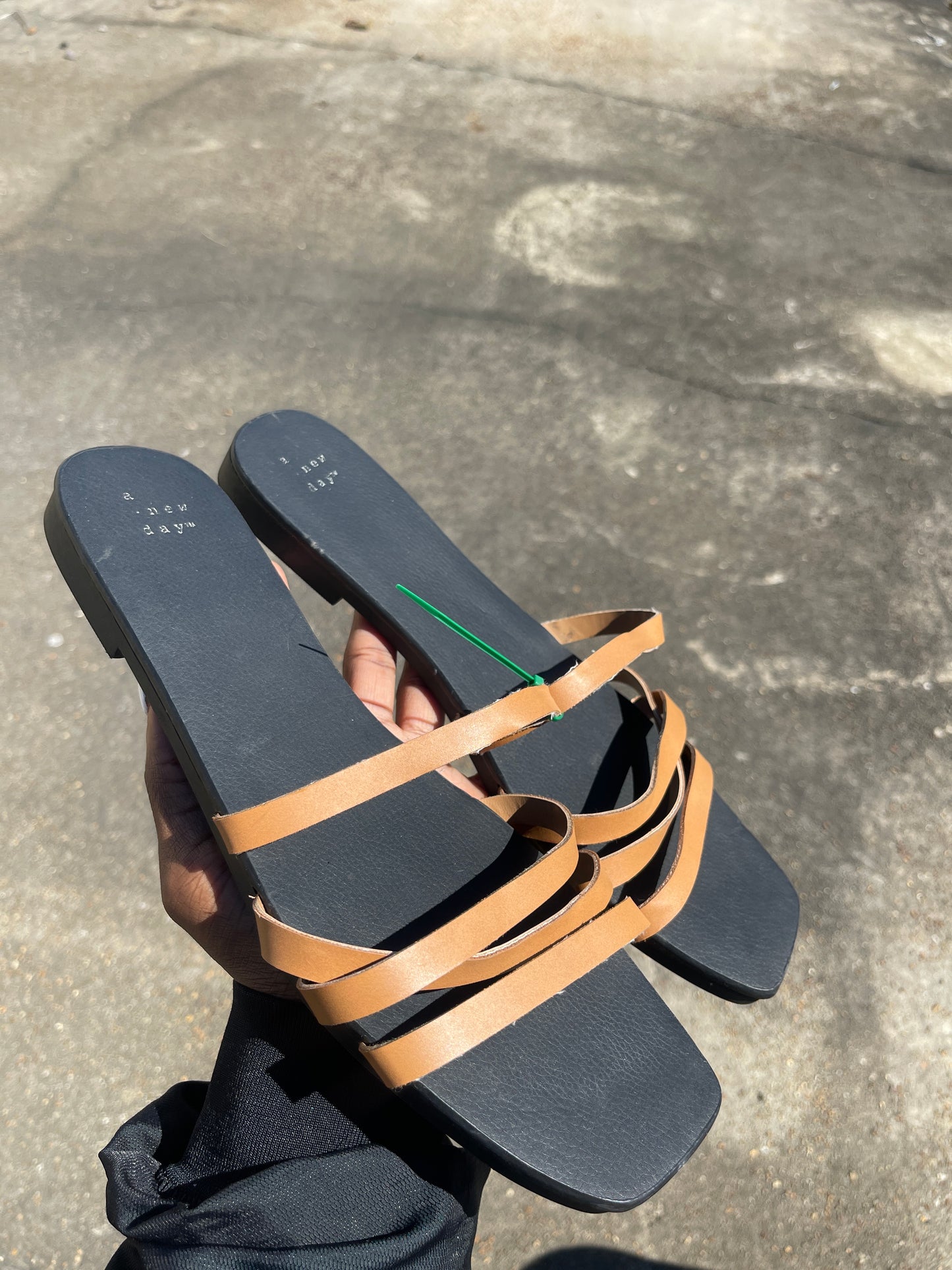 A new day brown black sandals women sz 9.5
