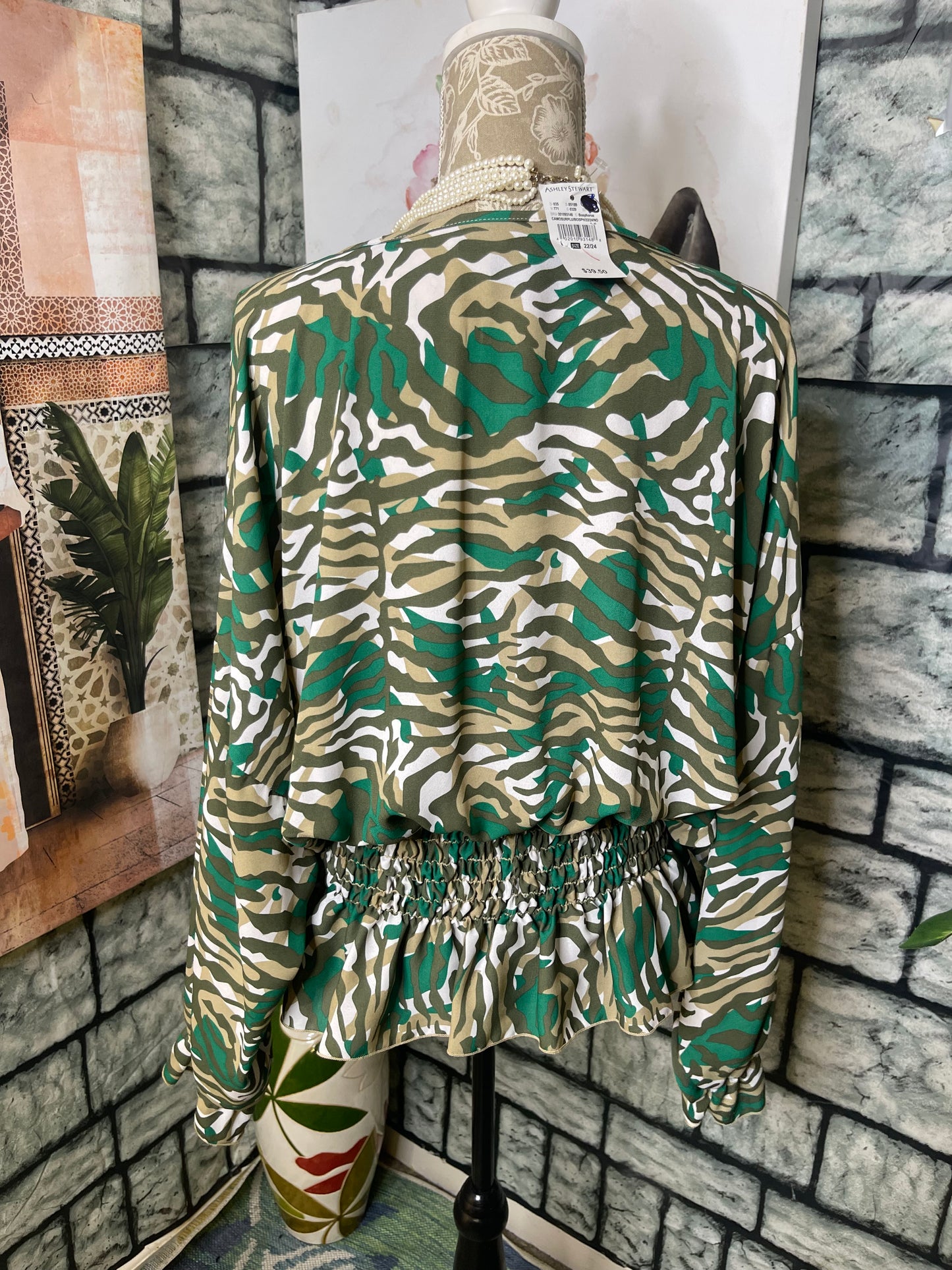 NEW Ashley Stewart Green Tan Blouse Women sz 22/24