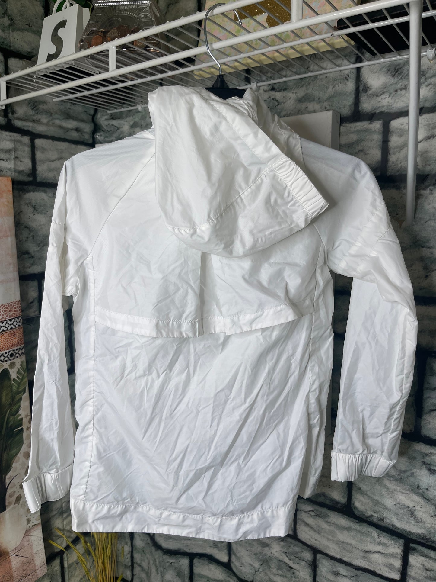 Nike White Gold Jacket Girls sz Medium