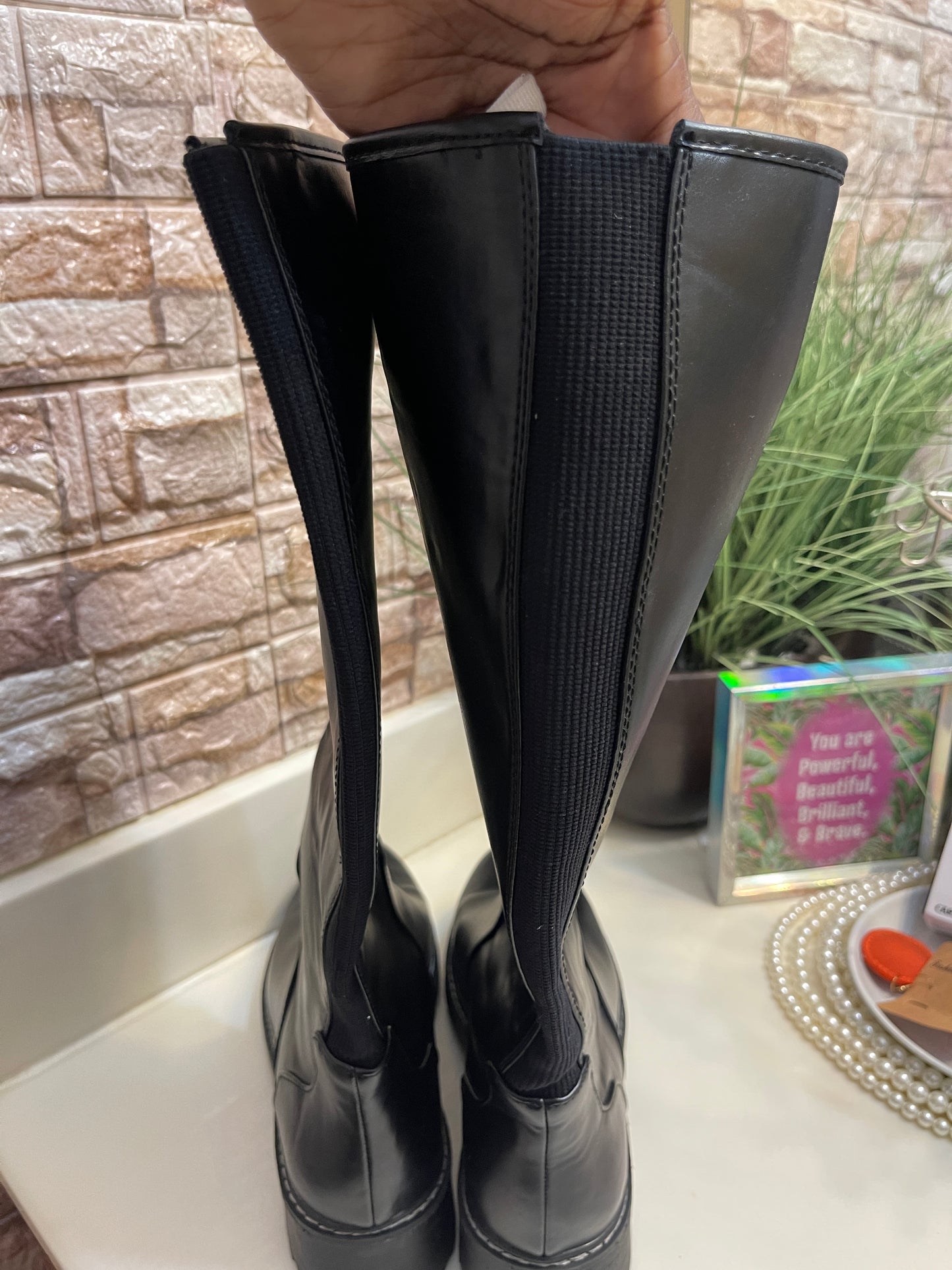 Universal Threads Black Tall Boots Women sz 8