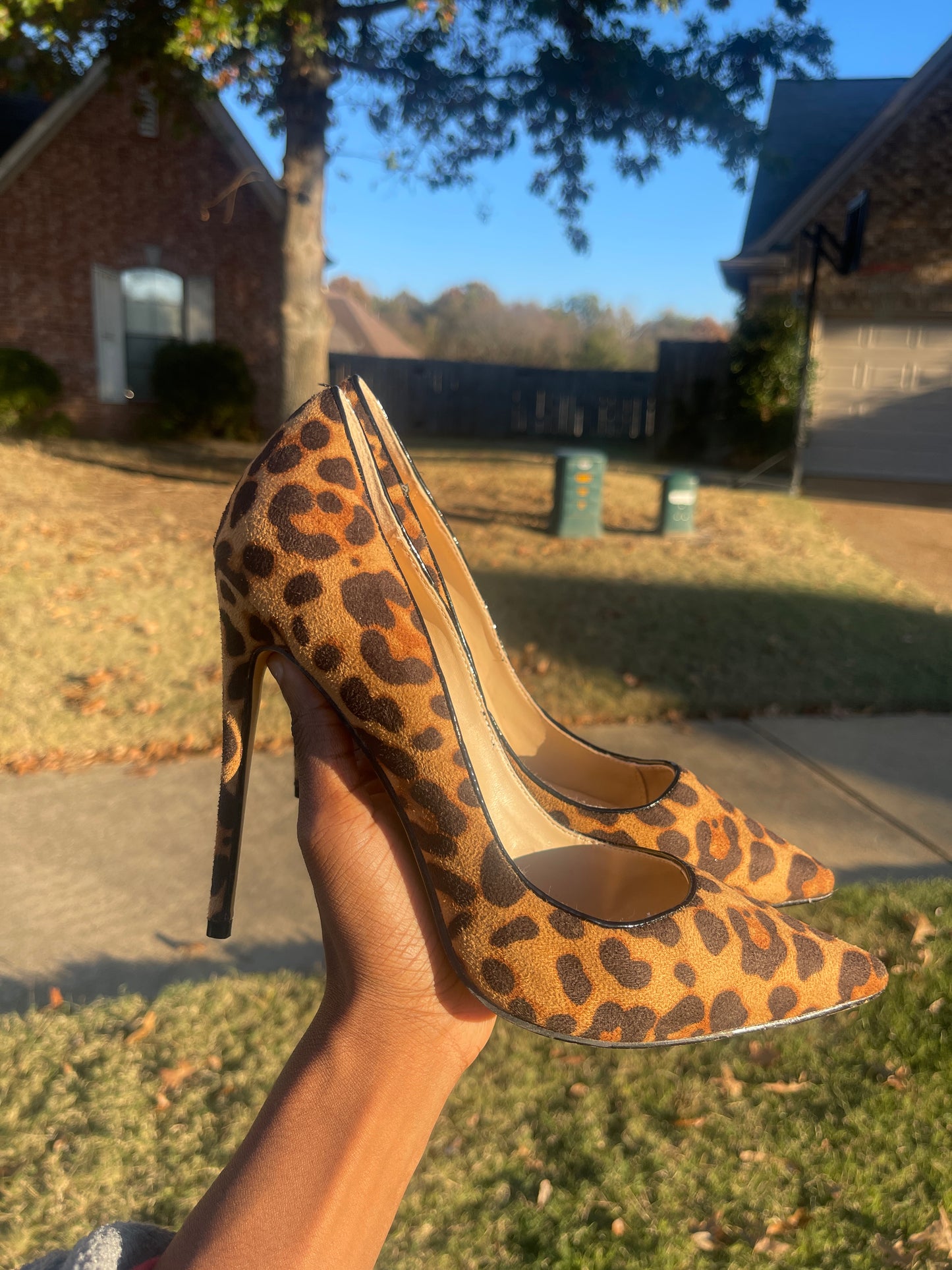 F5J brown animal print heels women sz 9