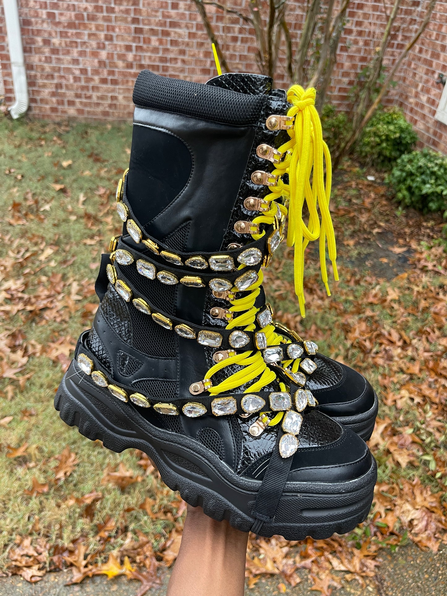 NEW Cape Robbin Boots Black Rhinestone Women sz 8
