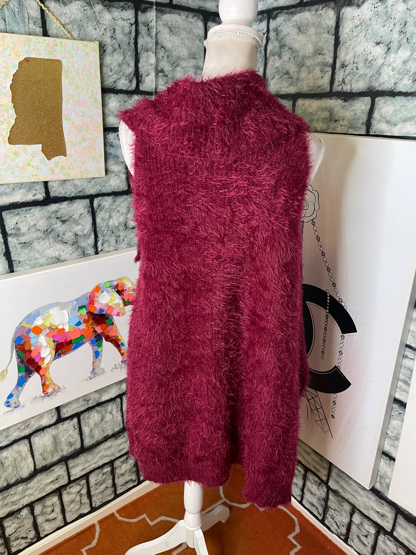 Listicle Burgundy Fuzzy Vest Women sz Small / Medium