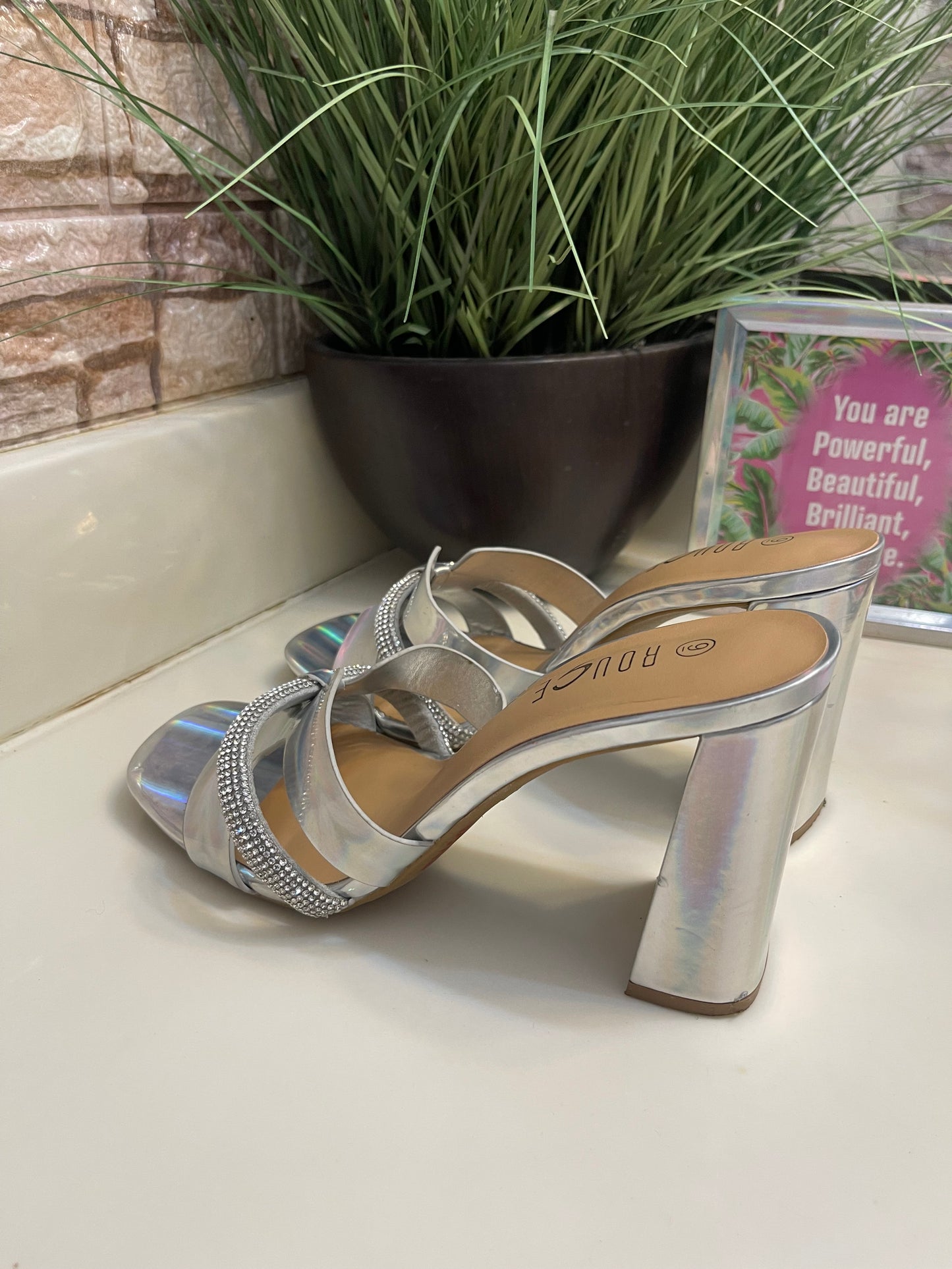 Rouge Silver Heels Women sz 9