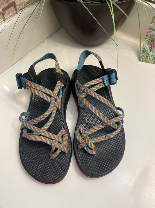 Chaco Blue Red Sandals Women sz 8