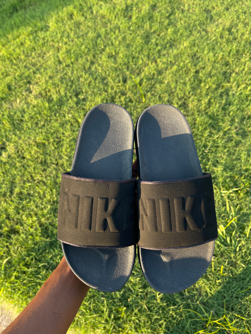 Nike slide sandals black women sz 7