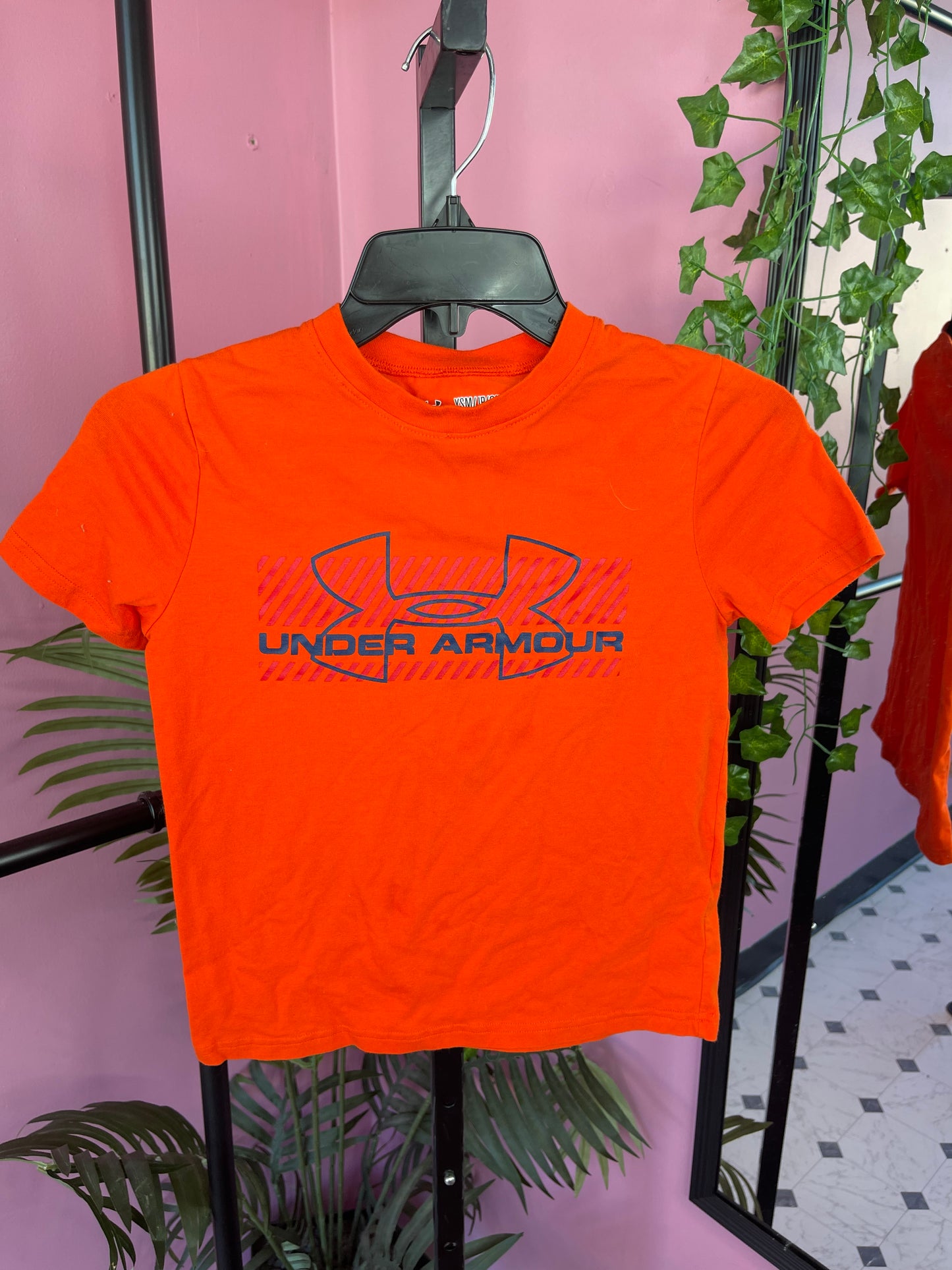 Under Armour Orange Shirt Boys sz Small