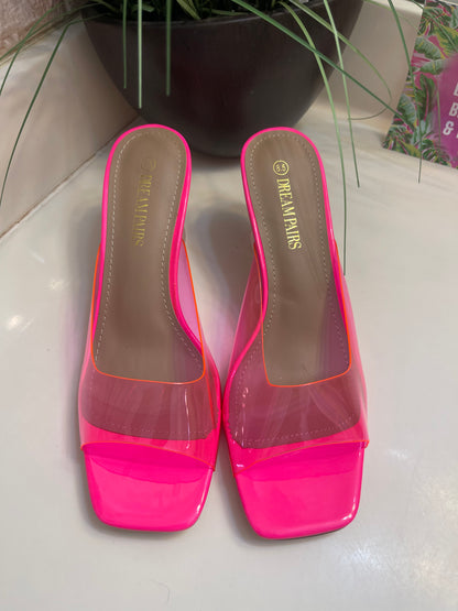 NEW Dream Paris Pink Low Heels Women sz 8.5