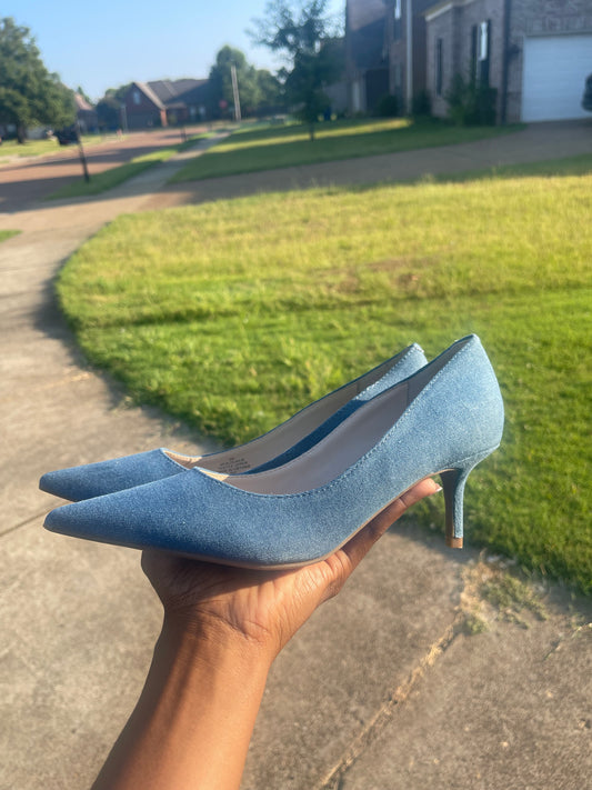 Marc Fisher Blue Denim Low Heels Women sz 8