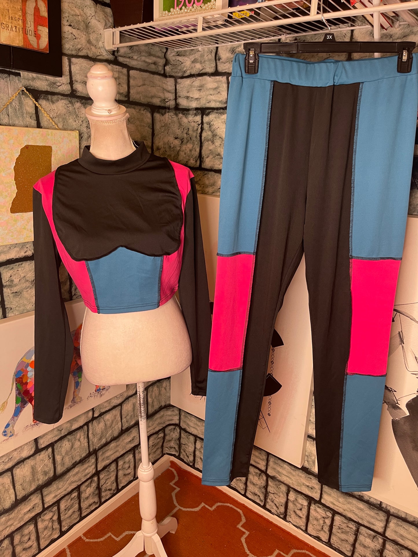 Black Pink Blue Activewear 2 piece Pants Set Women sz 2XL (can fit 1xl)