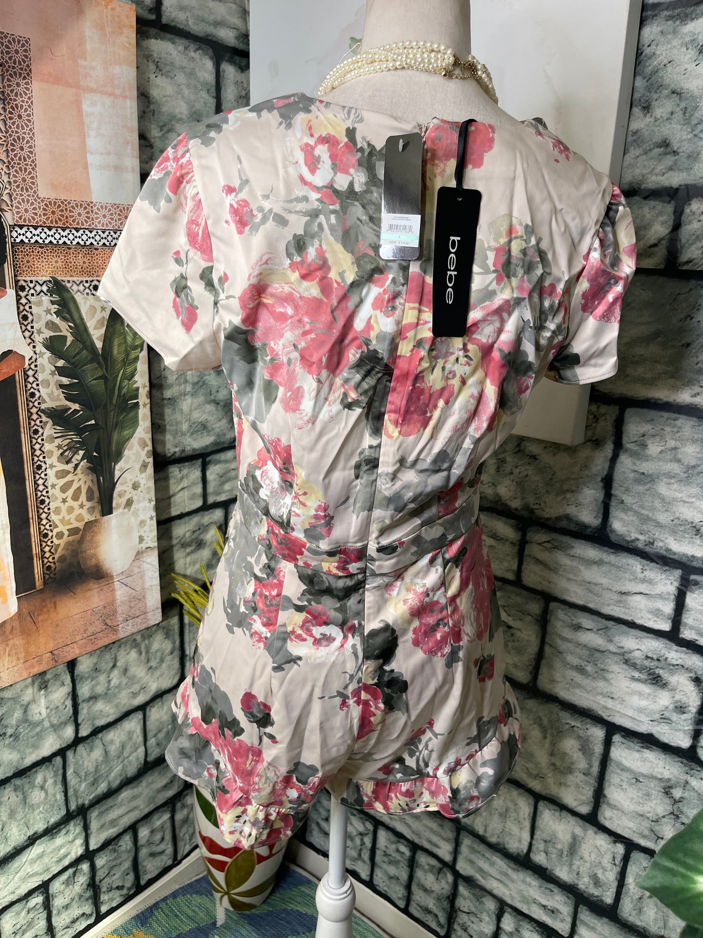 NEW Bebe Romper Begie Pink Green Women sz 8