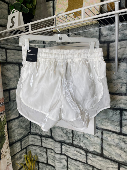 NEW Nike White Shorts Women sz Small