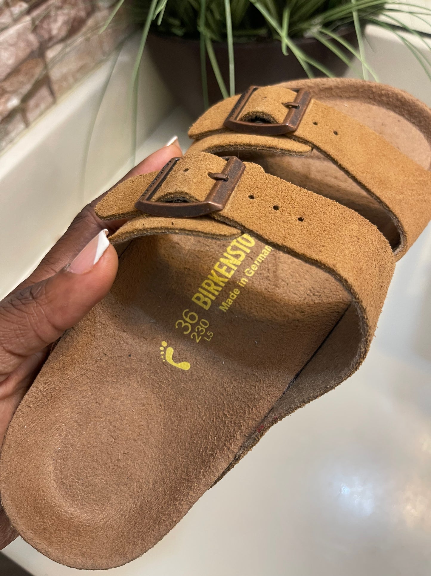 NEW Birkenstock Brown Sandals Women sz 6