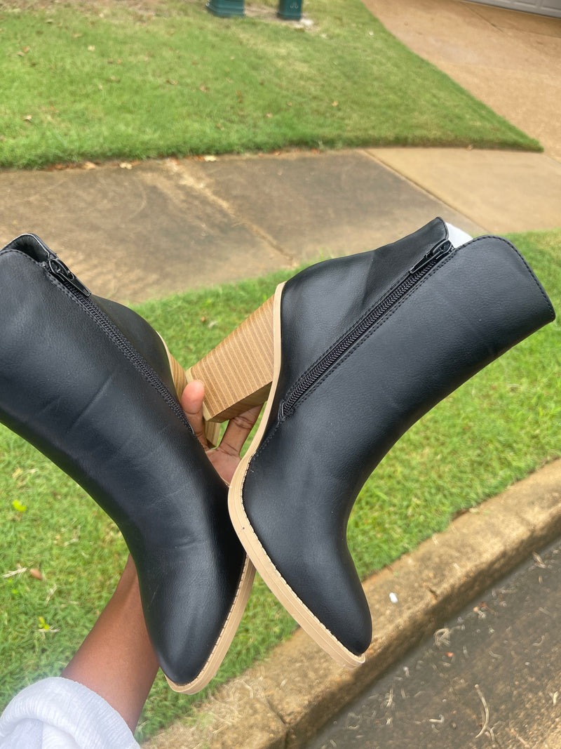 NEW wild diva black heel booties women sz 7.5