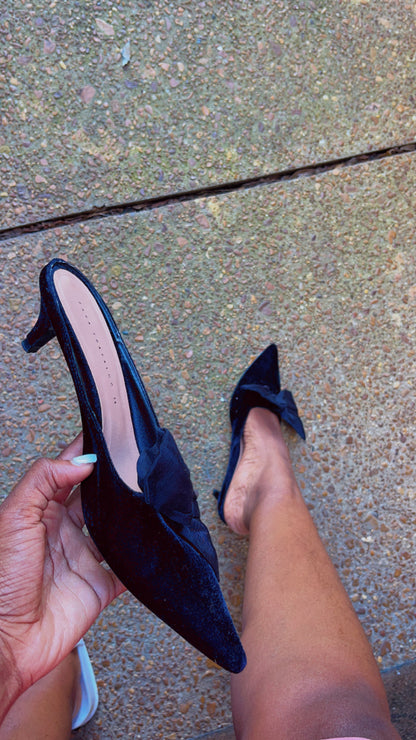 Zara Black Low heels Women sz 38 = 7.5