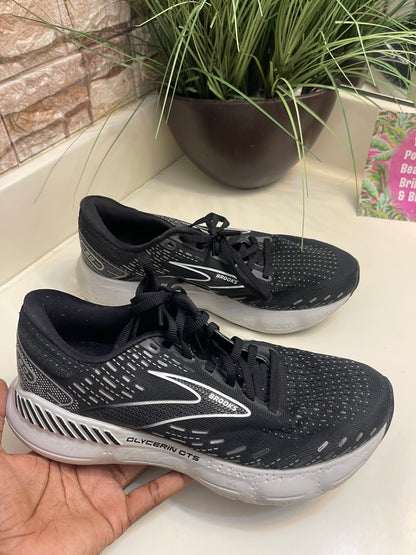 Brooks Black Gray Women sz 8.5