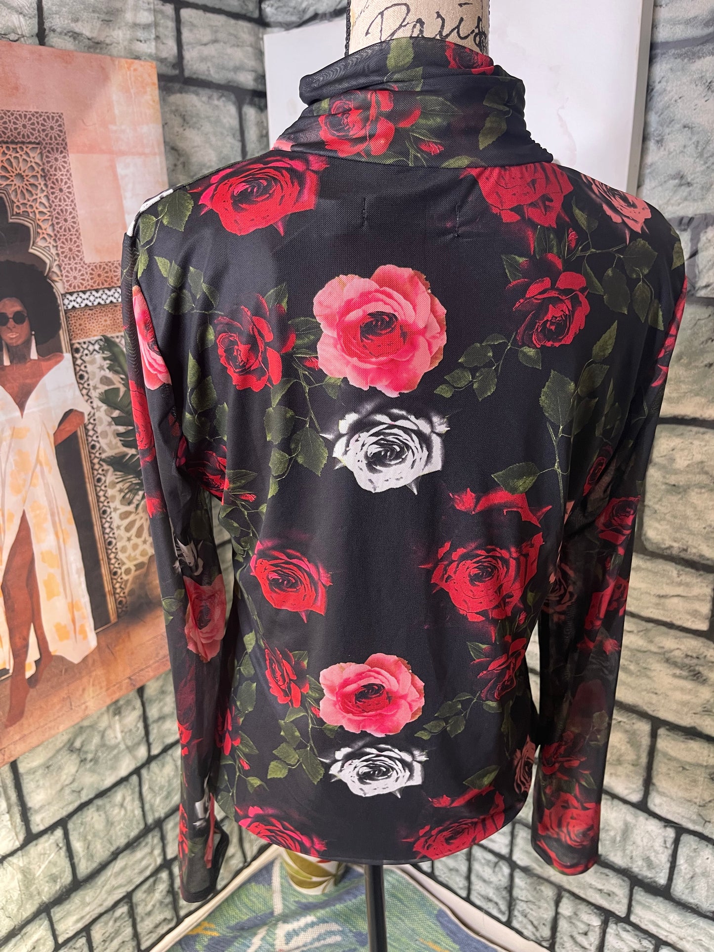 NEW NYC Black Red Floral Blouse Women sz Large