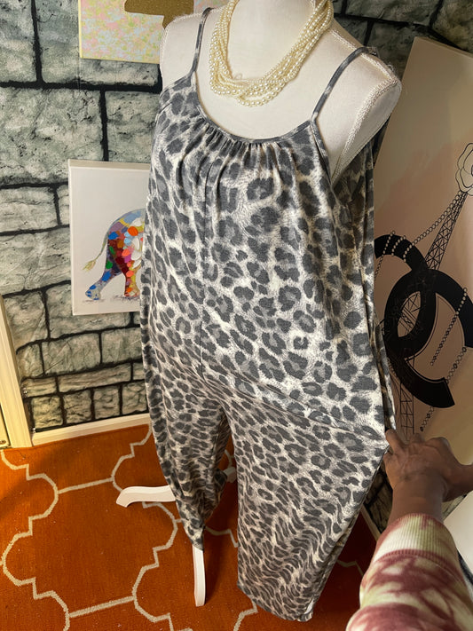 Zenana Gray Animal Print Jumpsuit Women sz Small