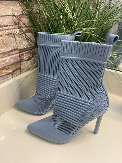 Steve Madden Blue Rhinestone Heels Women sz 6