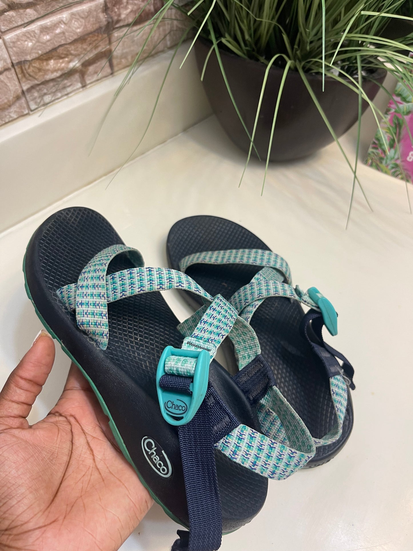 Chaco Blue Green Sandals Women sz 8