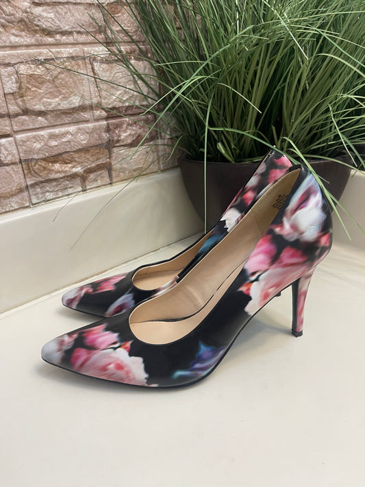 Nine West Black Floral Heels Women sz 9