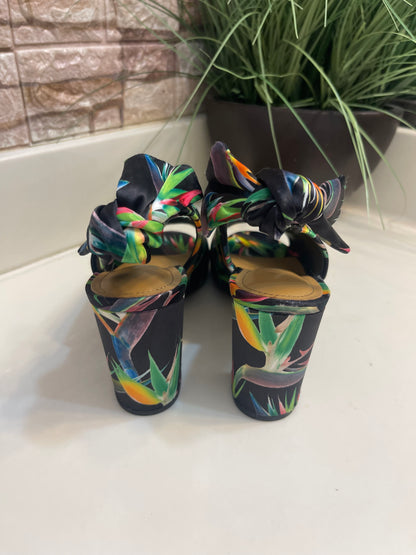 J Renee Black Floral Heels Women sz 10