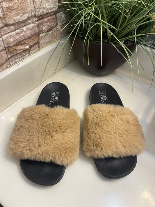 Stars Above Brown Fur Sandals Women sz 9/10