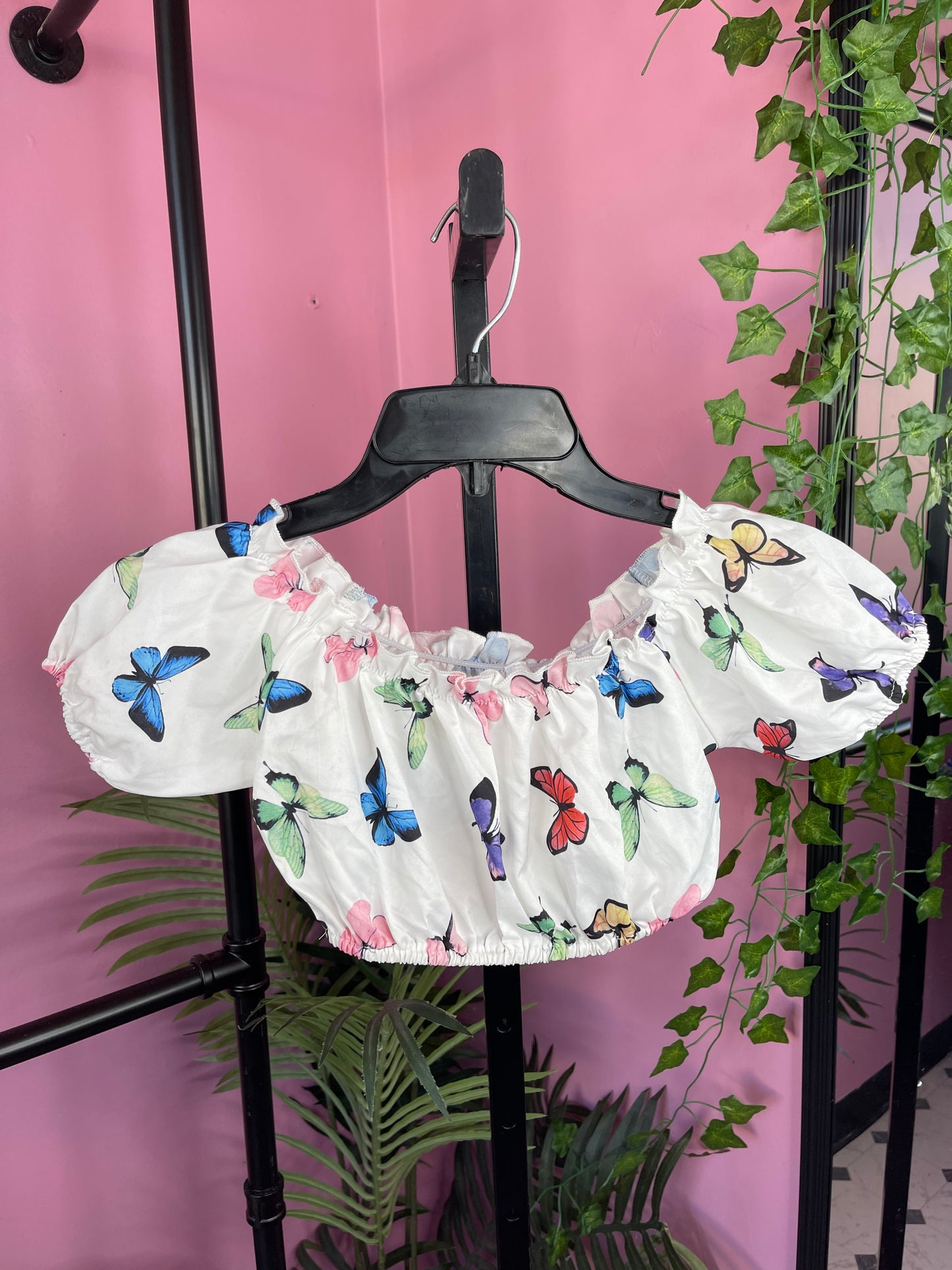 White Butterfly Blouse Girls sz 120= 4/5